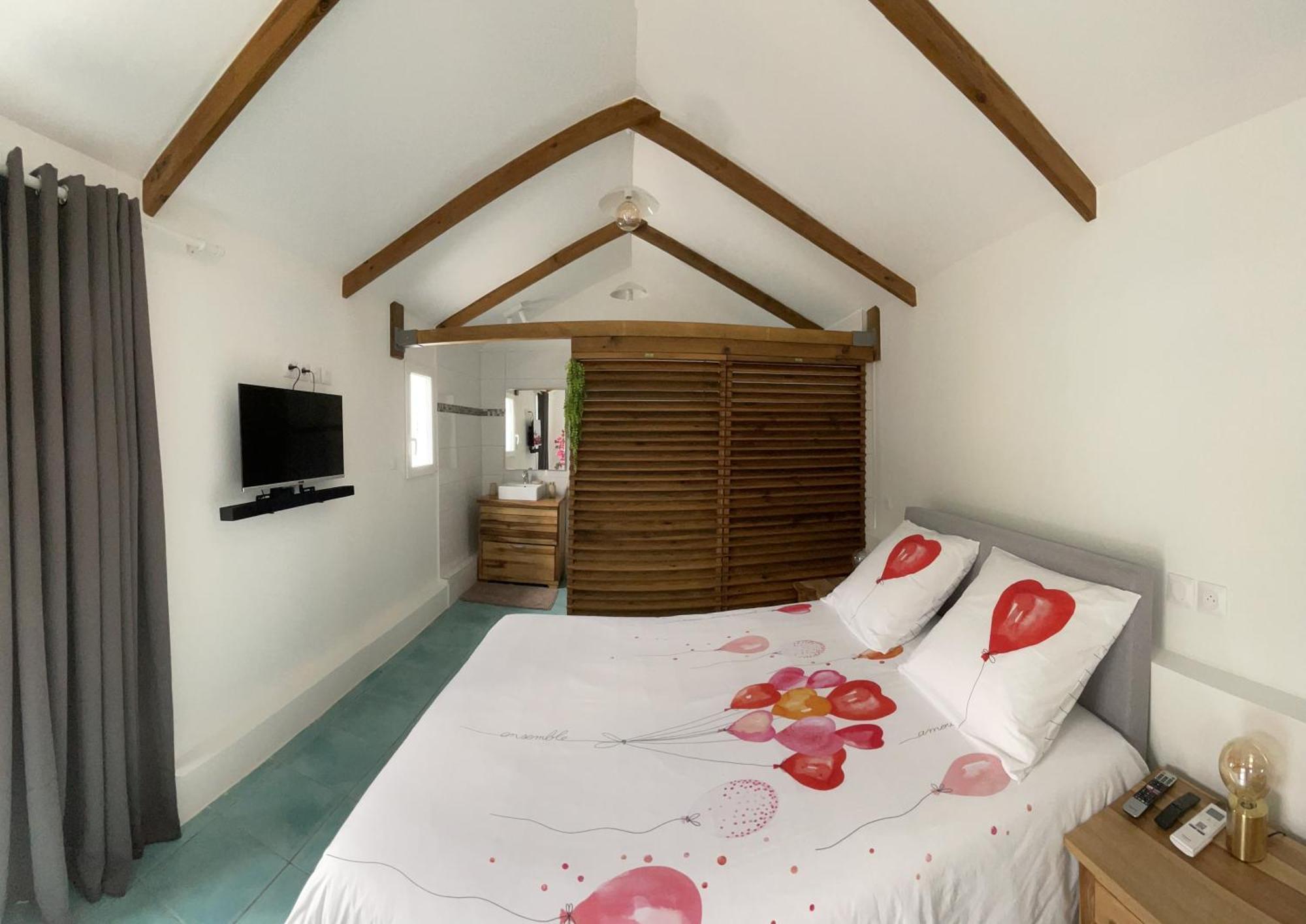 Bungalow "Doussin' Kreyol", Au Calme A 150M De La Plage Grande Anse Екстериор снимка
